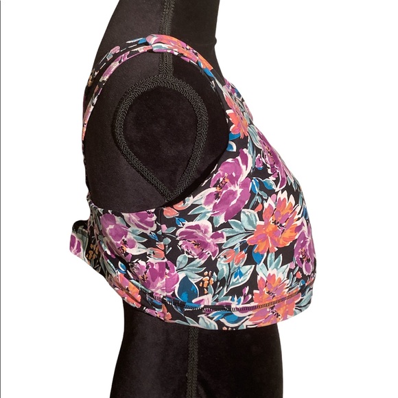 Torrid Plus Size Floral Sports Bra Size 1X Criss Cross Back - Picture 2 of 7
